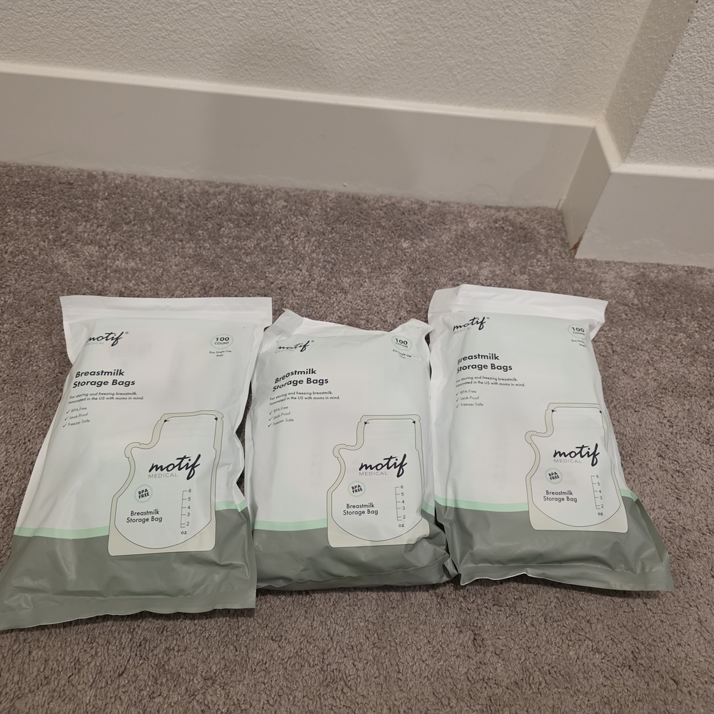 Motif Breastmilk Storage Bags